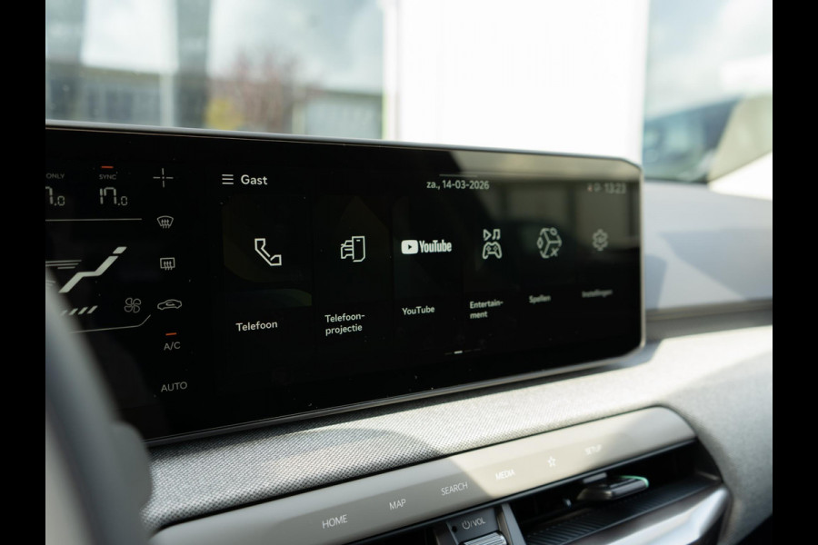 Kia EV4 Plus Advanced 81.4 kWh | Direct Leverbaar! | Panodak | Navi. | Clima. | Adapt. Cruise. | Stoel&Stuur Verwarming | Dodehoekassistentie | Harman Kardon