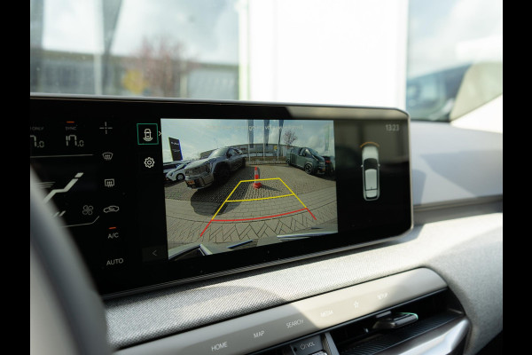 Kia EV4 Plus Advanced 81.4 kWh | Direct Leverbaar! | Panodak | Navi. | Clima. | Adapt. Cruise. | Stoel&Stuur Verwarming | Dodehoekassistentie | Harman Kardon