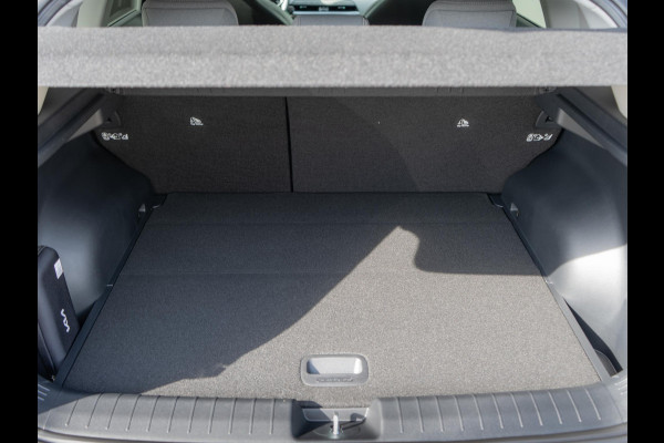 Kia EV4 Plus Advanced 81.4 kWh | Direct Leverbaar! | Panodak | Navi. | Clima. | Adapt. Cruise. | Stoel&Stuur Verwarming | Dodehoekassistentie | Harman Kardon