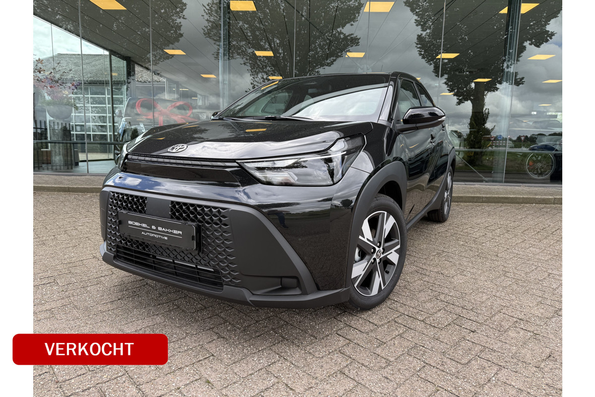 Toyota Aygo X Hybrid 115 pulse Automaat ** Camera ** Stoelverwarming ** Carplay