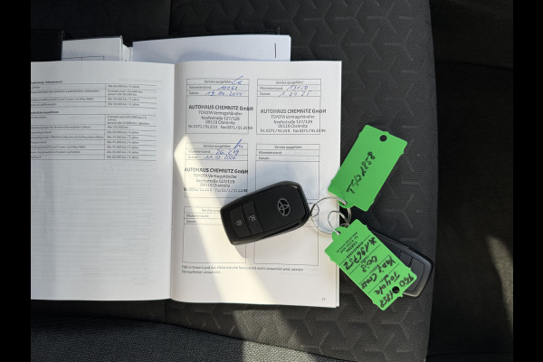 Toyota Yaris Cross 1.5 Hybrid Team D | CarPlay | ACC | Camera | Keyless