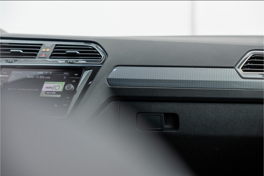 Volkswagen Tiguan 1.4 TSI eHybrid Leder / 360 camera / Elektrische stoel /