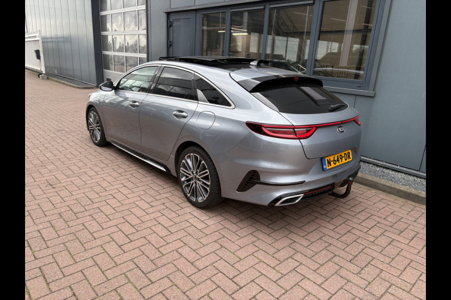 Kia ProCeed 1.5 T-GDi 160pk Automaat GT-PlusLine SCHUIFDAK/JBL/CAMERA/DODEHOEK/AFN.TREKHAAK/18INCH