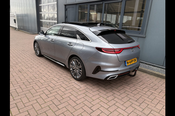 Kia ProCeed 1.5 T-GDi 160pk Automaat GT-PlusLine SCHUIFDAK/JBL/CAMERA/DODEHOEK/AFN.TREKHAAK/18INCH