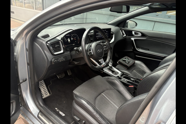 Kia ProCeed 1.5 T-GDi 160pk Automaat GT-PlusLine SCHUIFDAK/JBL/CAMERA/DODEHOEK/AFN.TREKHAAK/18INCH