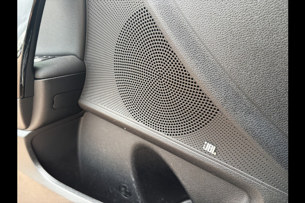 Kia ProCeed 1.5 T-GDi 160pk Automaat GT-PlusLine SCHUIFDAK/JBL/CAMERA/DODEHOEK/AFN.TREKHAAK/18INCH
