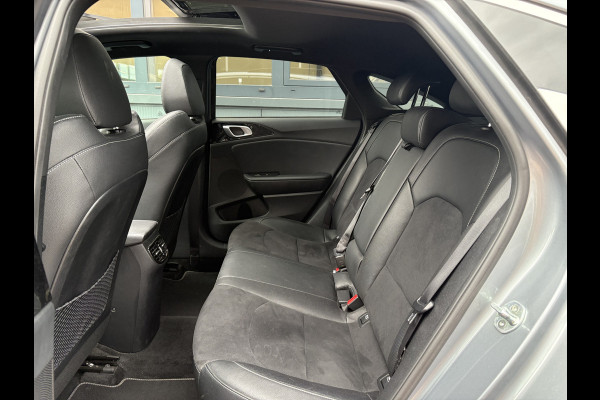 Kia ProCeed 1.5 T-GDi 160pk Automaat GT-PlusLine SCHUIFDAK/JBL/CAMERA/DODEHOEK/AFN.TREKHAAK/18INCH