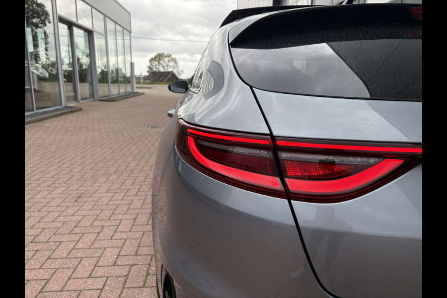 Kia ProCeed 1.5 T-GDi 160pk Automaat GT-PlusLine SCHUIFDAK/JBL/CAMERA/DODEHOEK/AFN.TREKHAAK/18INCH