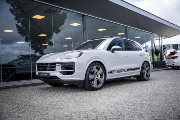 Porsche Cayenne 3.0 S E-Hybrid (519pk) ** Panodak ** Sport Design ** InnoDrive ** Trekhaak ** HUD ** PDLS+ ** 4-wielsturing ** BOSE ** Surround View ** Alcantara Hemel
