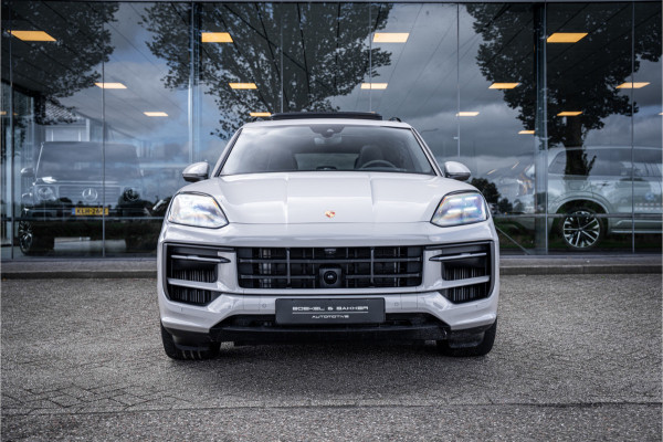 Porsche Cayenne 3.0 S E-Hybrid (519pk) ** Panodak ** Sport Design ** InnoDrive ** Trekhaak ** HUD ** PDLS+ ** 4-wielsturing ** BOSE ** Surround View ** Alcantara Hemel