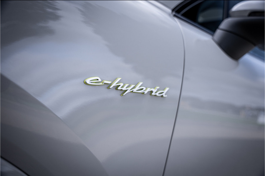 Porsche Cayenne 3.0 S E-Hybrid (519pk) ** Panodak ** Sport Design ** InnoDrive ** Trekhaak ** HUD ** PDLS+ ** 4-wielsturing ** BOSE ** Surround View ** Alcantara Hemel