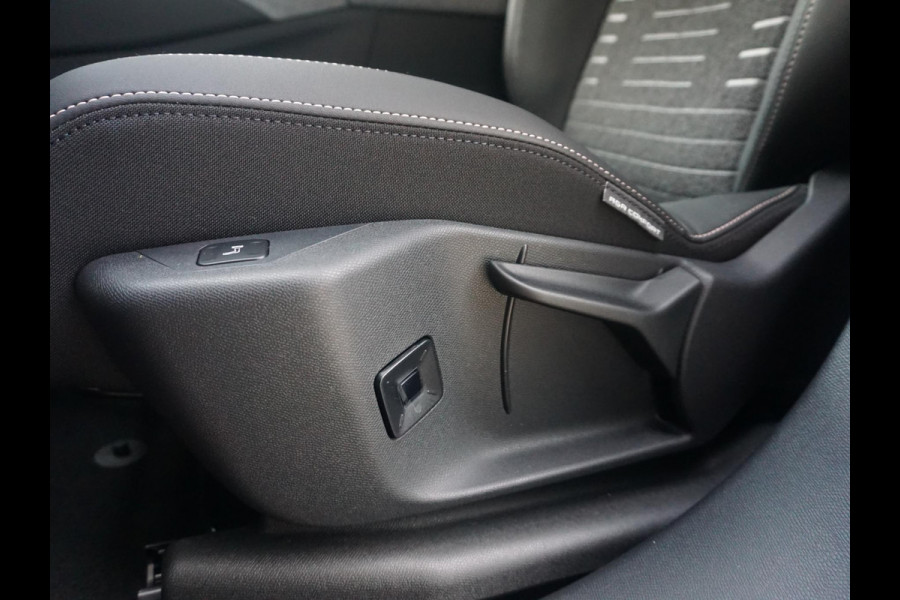Peugeot 5008 1.2 Hybrid 145 Allure 7p Winterpakket