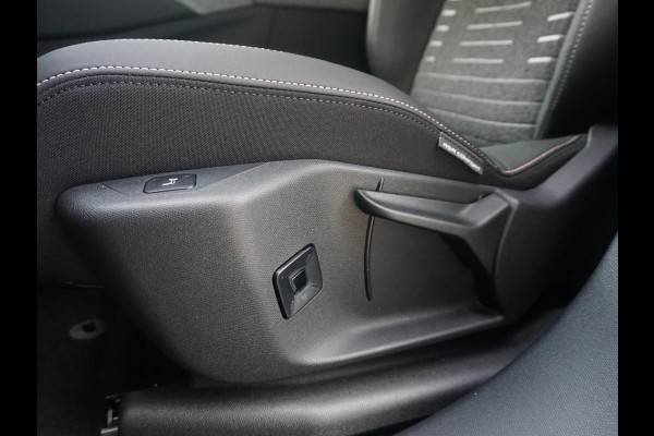 Peugeot 5008 1.2 Hybrid 145 Allure 7p Winterpakket