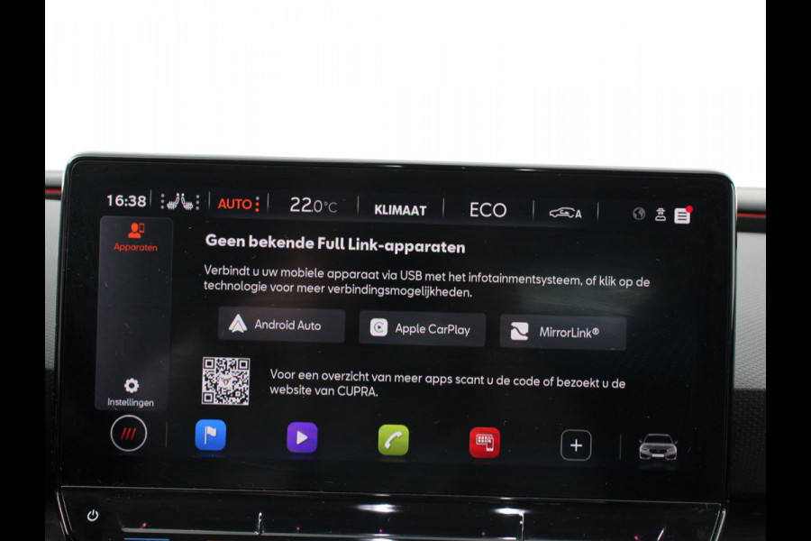 CUPRA Leon Sportstourer 1.4 e-Hybrid VZ 245 pk DSG Wegklapbare trekhaak Navigatie Apple CarPlay Android Auto Camera Parkeerhulp  Adaptive Cruise Control Dodehoekdetectie Stoel- en stuurverwarming Full Led Climate Control Lichtmetalen velgen