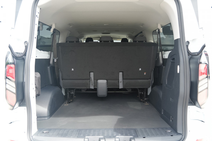 Ford Transit Custom 340 2.5 PHEV L2H1 Kombi Trend 9 zits - Navigatie - Privacy glass - Camera - Carplay - Cruise - Rijklaar