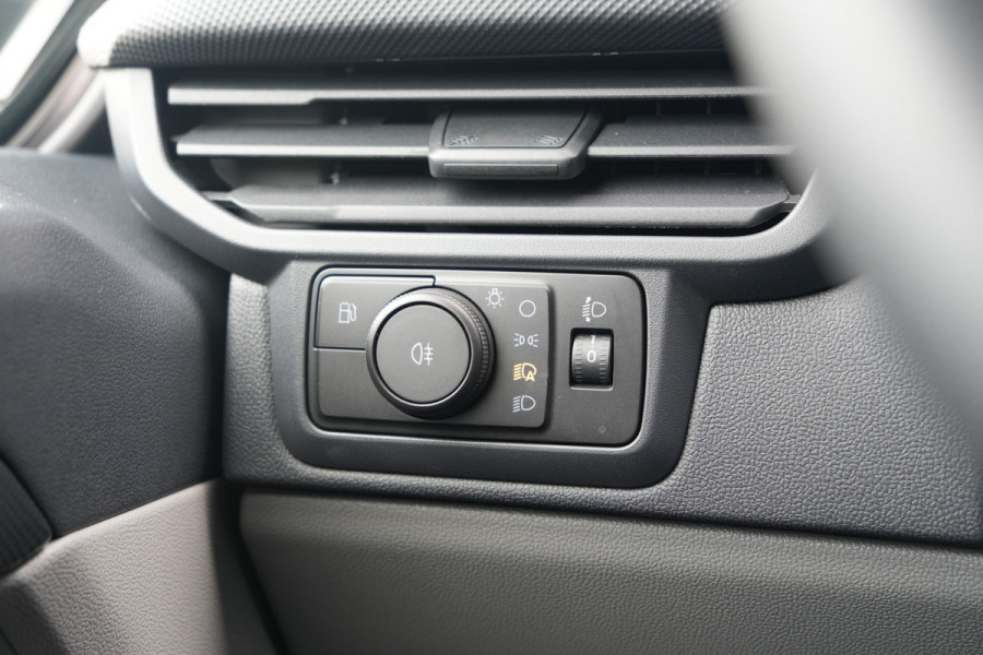 Ford Transit Custom 340 2.5 PHEV L2H1 Kombi Trend 9 zits - Navigatie - Privacy glass - Camera - Carplay - Cruise - Rijklaar