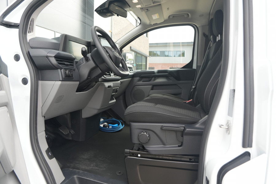 Ford Transit Custom 340 2.5 PHEV L2H1 Kombi Trend 9 zits - Navigatie - Privacy glass - Camera - Carplay - Cruise - Rijklaar