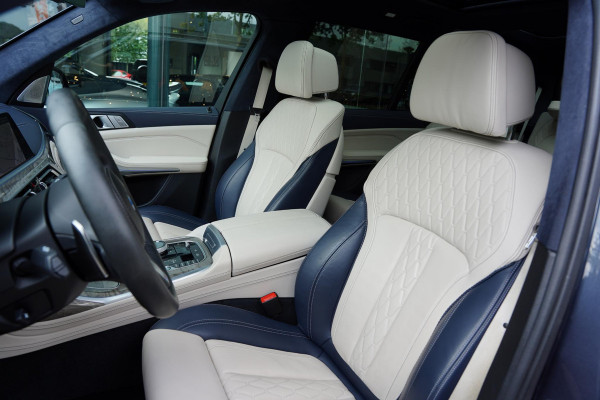 BMW X7 X-Drive 40 I / Individual / 6 Persoons / Bowers & Wilkins Diamond