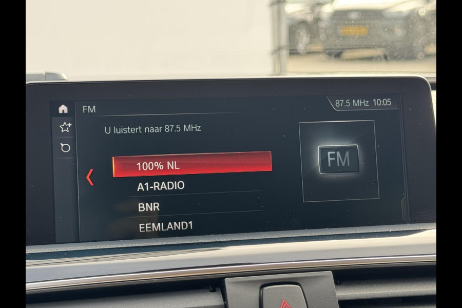 BMW 3 Serie Touring 318i Edition Luxury Line Purity Executive NL-AUTO | LEDER | STOELVERWARMING | NAVI