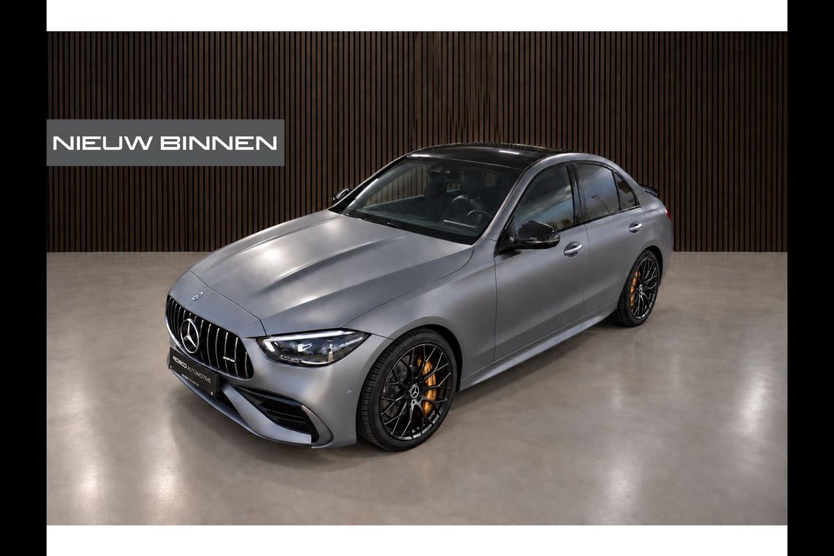 Mercedes-Benz C-Klasse 300 e AMG Line | Magno | Panoramadak | Stoelverwarming | Adaptive Cruise Control | Dodehoekdetectie | Head-Up Display | Memory Seat | 360 Camera | Keyless | Ambiance Verlichting | Navigatie | Apple Carplay