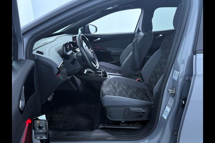 Volkswagen ID.4 Life 77 kWh 204 pk | Navigatie | Warmtepomp | Stoel- en stuurverwarming |