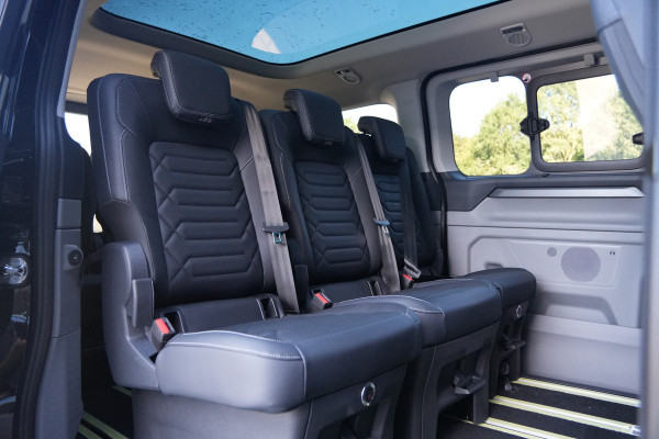 Ford Tourneo Custom 340 2.5 PHEV L2H1 Titanium X 232pk | ACC | Pano | B&O | Elek. schuifdeuren | 360 camera | Elek-Trekhaak | Prijs excl. BTW