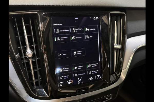 Volvo V60 2.0 B4 Business Pro | R-Design | Stoel/Stuurverwarming | Camera | Navi | Panoramadak