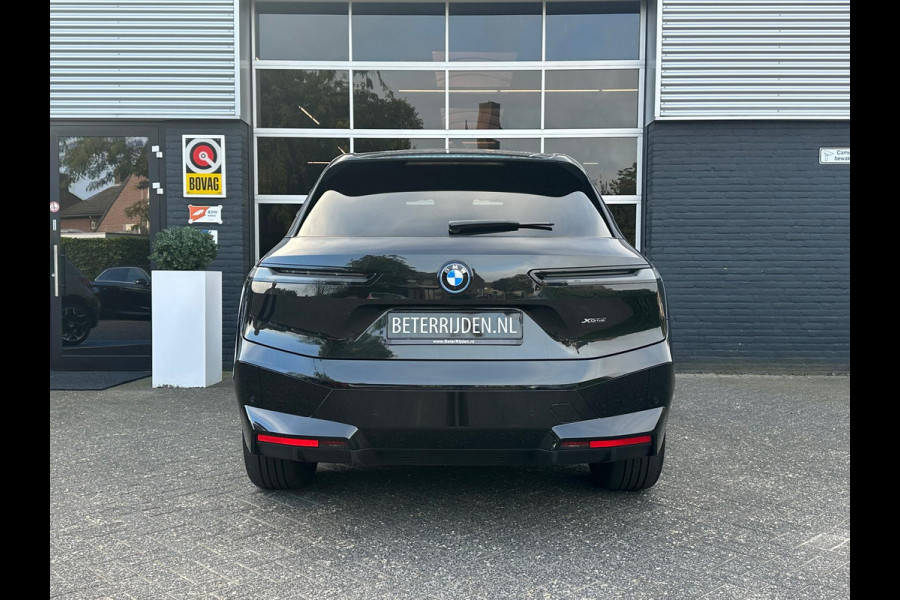 BMW iX xDrive40 Executive, BTW, Pano, Head-Up, Luchtvering, IAS, NAP