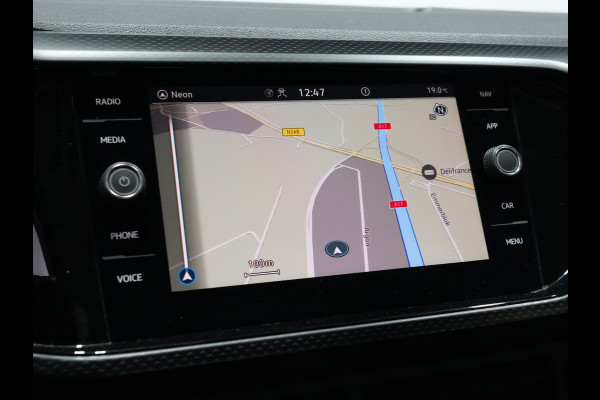 Volkswagen T-Cross 1.0 TSI 110pk Life Business | Trekhaak | Navigatie | ACC | Camera