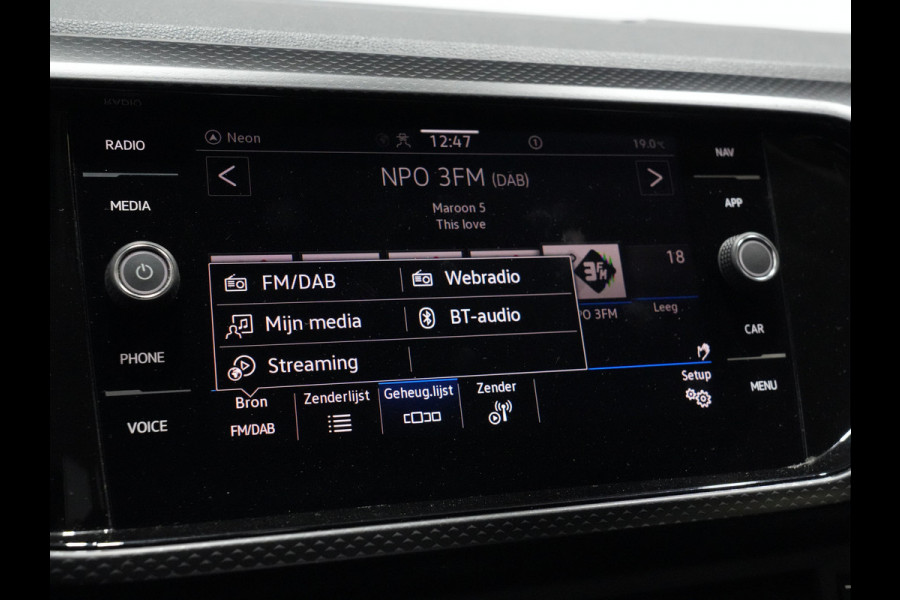 Volkswagen T-Cross 1.0 TSI 110pk Life Business | Trekhaak | Navigatie | ACC | Camera