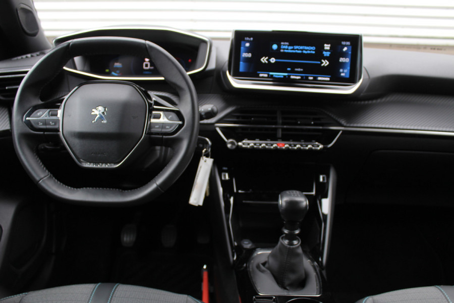 Peugeot 2008 1.2 PureTech 100PK Allure Pack | Adaptieve Cruise | Origin NL | Dealer Onderhouden | Camera
