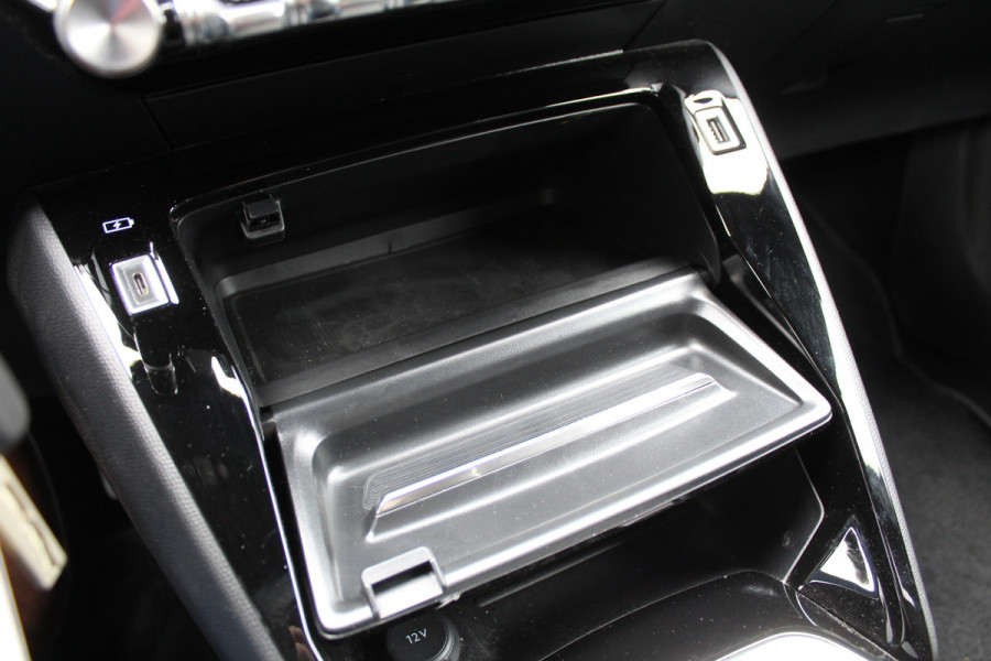 Peugeot 2008 1.2 PureTech 100PK Allure Pack | Adaptieve Cruise | Origin NL | Dealer Onderhouden | Camera