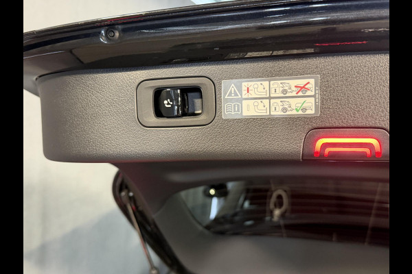 Mercedes-Benz C-Klasse Estate 300 e AMG Line 18"/SOH 97%/Panoramadak/Trekhaak/LED/Stoelverwarming/Sfeerverlichting/Elektrische klep/Apple Carplay & Android Auto
