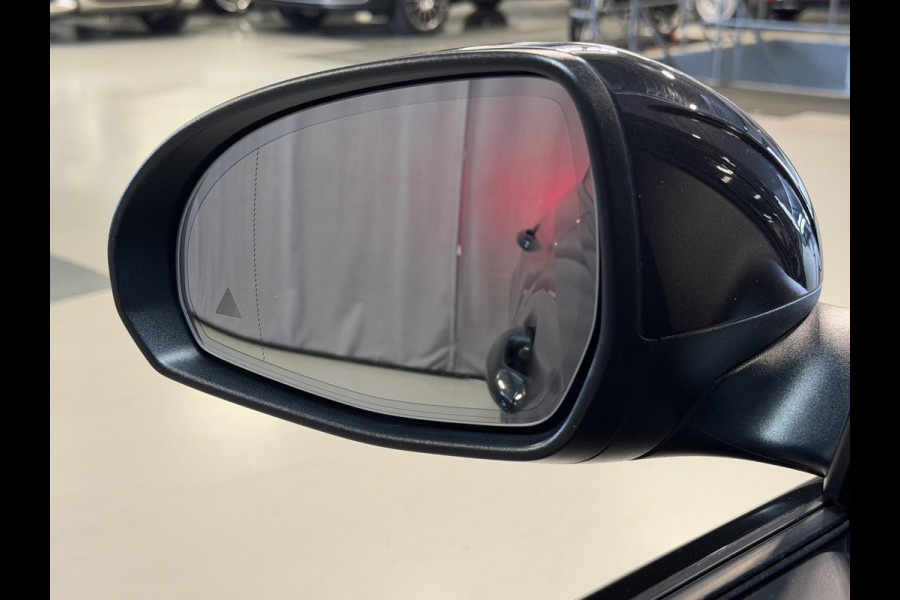 Mercedes-Benz C-Klasse Estate 300 e AMG Line 18"/SOH 97%/Panoramadak/Trekhaak/LED/Stoelverwarming/Sfeerverlichting/Elektrische klep/Apple Carplay & Android Auto