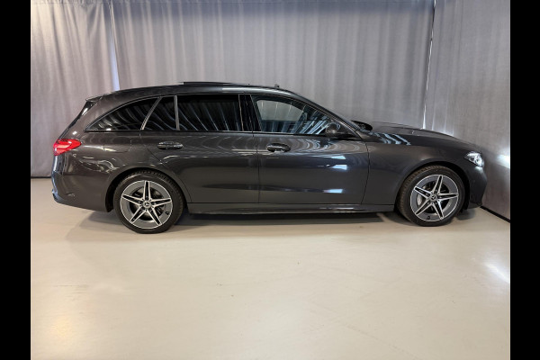 Mercedes-Benz C-Klasse Estate 300 e AMG Line 18"/SOH 97%/Panoramadak/Trekhaak/LED/Stoelverwarming/Sfeerverlichting/Elektrische klep/Apple Carplay & Android Auto