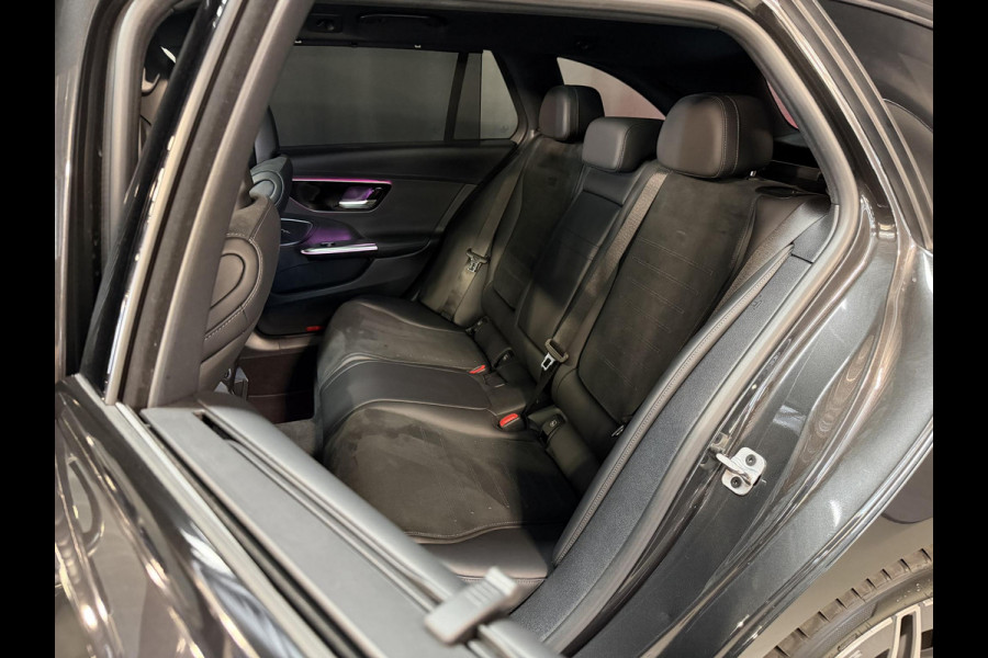Mercedes-Benz C-Klasse Estate 300 e AMG Line 18"/SOH 97%/Panoramadak/Trekhaak/LED/Stoelverwarming/Sfeerverlichting/Elektrische klep/Apple Carplay & Android Auto