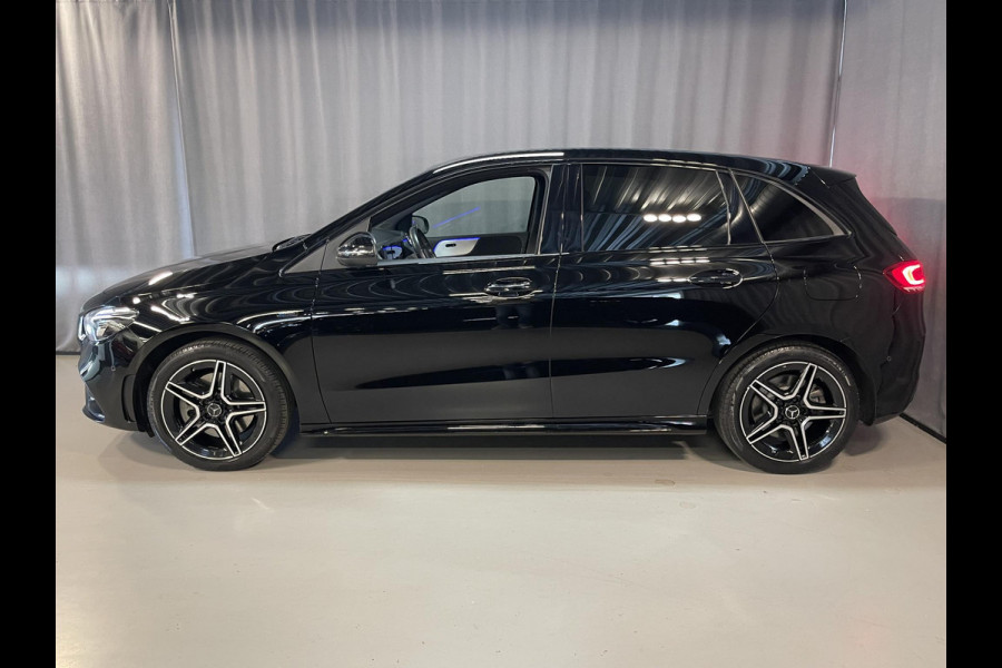 Mercedes-Benz B-Klasse 250 e Business Solution AMG Limited Night Pakket 18''/SOH 96%/Sfeerverlichting/DAB/PDC v+a/Stoelverwarming/Climate/Apple Carplay & Android Auto