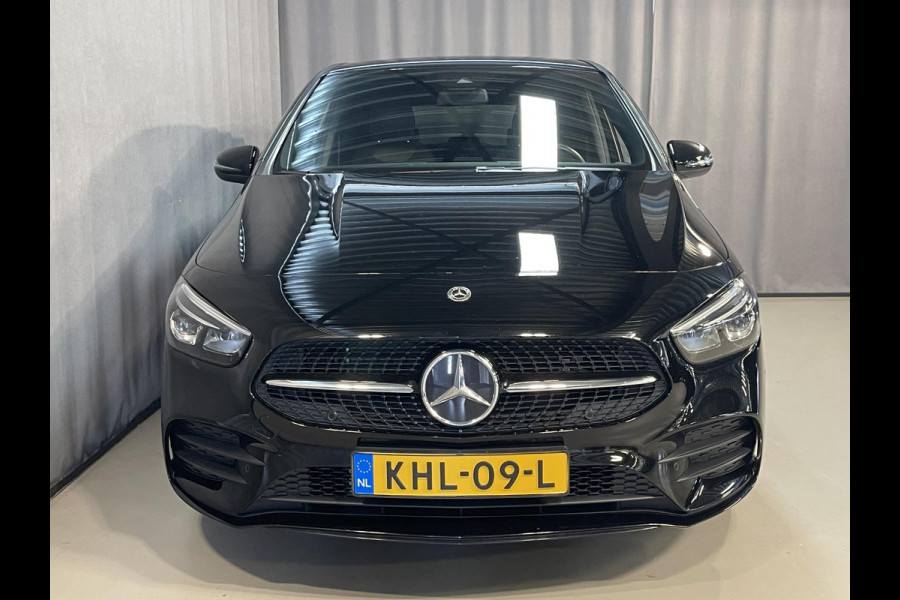 Mercedes-Benz B-Klasse 250 e Business Solution AMG Limited Night Pakket 18''/SOH 96%/Sfeerverlichting/DAB/PDC v+a/Stoelverwarming/Climate/Apple Carplay & Android Auto