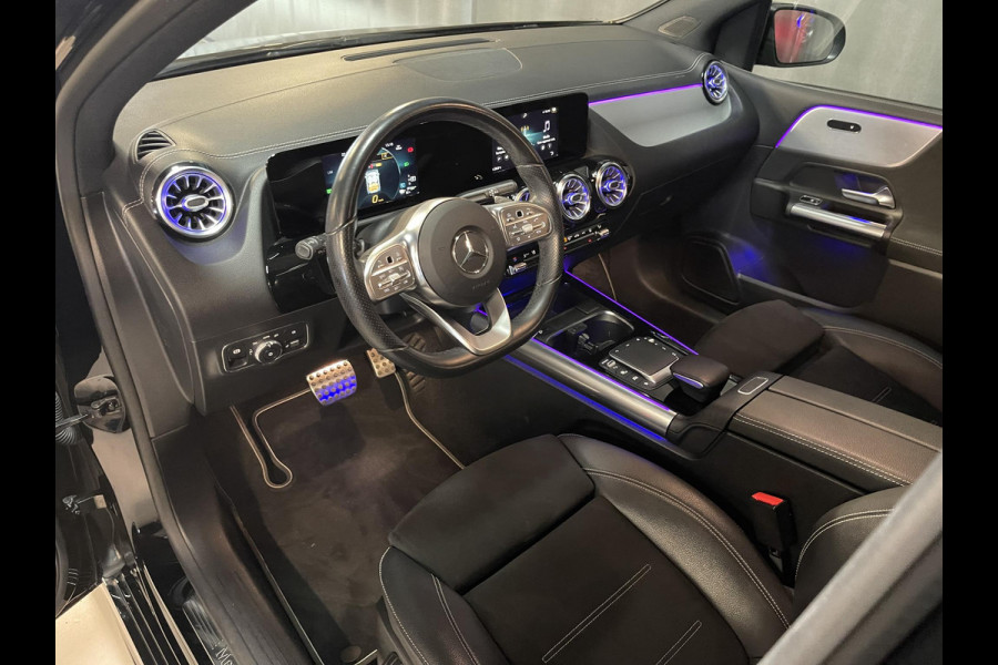 Mercedes-Benz B-Klasse 250 e Business Solution AMG Limited Night Pakket 18''/SOH 96%/Sfeerverlichting/DAB/PDC v+a/Stoelverwarming/Climate/Apple Carplay & Android Auto