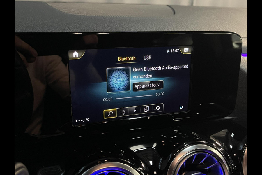Mercedes-Benz B-Klasse 250 e Business Solution AMG Limited Night Pakket 18''/SOH 96%/Sfeerverlichting/DAB/PDC v+a/Stoelverwarming/Climate/Apple Carplay & Android Auto