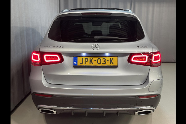 Mercedes-Benz GLC 300e 4MATIC AMG Line 19"/SOH 94%/Panoramadak/Dodehoek/Adaptieve cruise/Keyless/Burmester/Matrix LED/Apple Carplay & Android Auto/Stoelverwarming/Elektrische klep