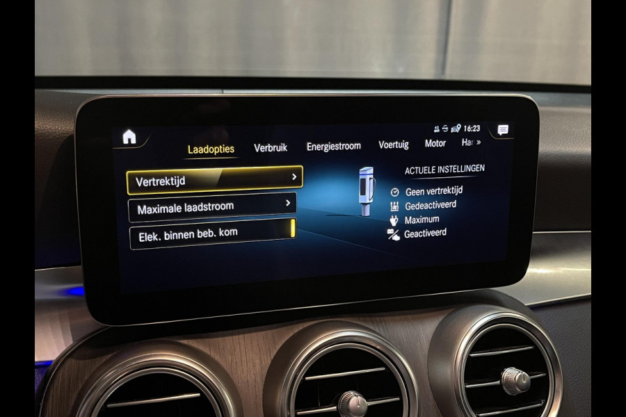 Mercedes-Benz GLC 300e 4MATIC AMG Line 19"/SOH 94%/Panoramadak/Dodehoek/Adaptieve cruise/Keyless/Burmester/Matrix LED/Apple Carplay & Android Auto/Stoelverwarming/Elektrische klep