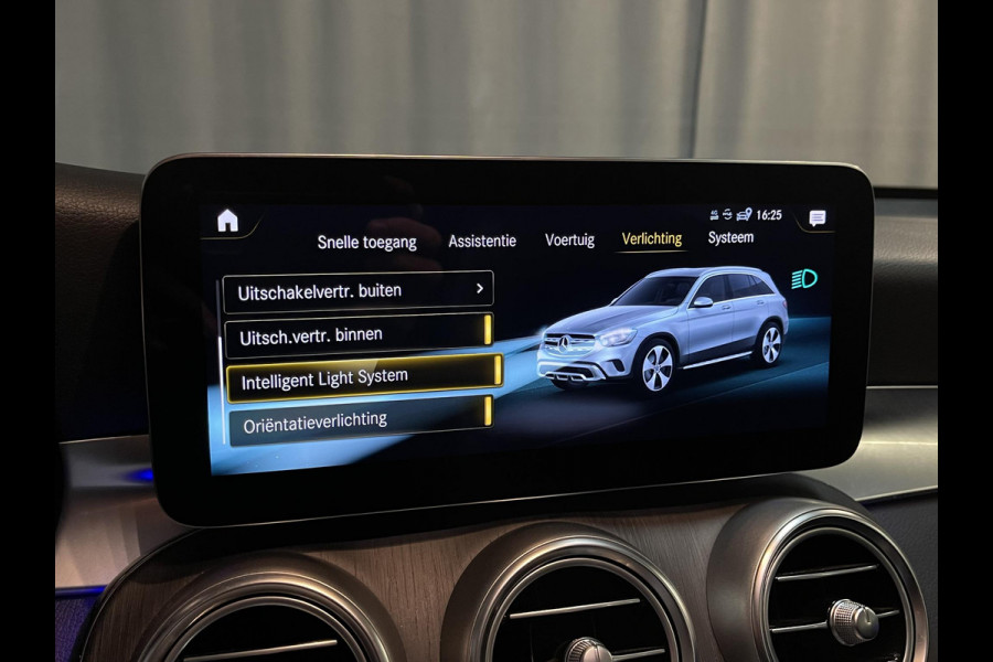 Mercedes-Benz GLC 300e 4MATIC AMG Line 19"/SOH 94%/Panoramadak/Dodehoek/Adaptieve cruise/Keyless/Burmester/Matrix LED/Apple Carplay & Android Auto/Stoelverwarming/Elektrische klep