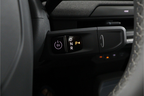 Kia EV3 Plus 81.4 kWh - Stoel/stuurwiel verwarming - Adaptieve Cruisecontrole - LED lampen - Fabrieksgarantie tot 04-2032