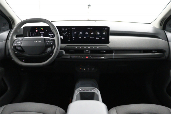 Kia EV3 Plus 81.4 kWh - Stoel/stuurwiel verwarming - Adaptieve Cruisecontrole - LED lampen - Fabrieksgarantie tot 04-2032