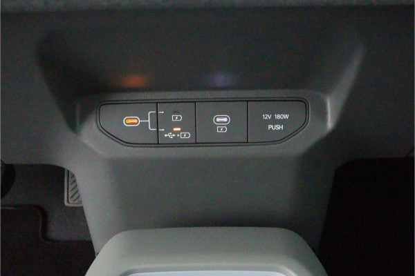 Kia EV3 Plus 81.4 kWh - Stoel/stuurwiel verwarming - Adaptieve Cruisecontrole - LED lampen - Fabrieksgarantie tot 04-2032