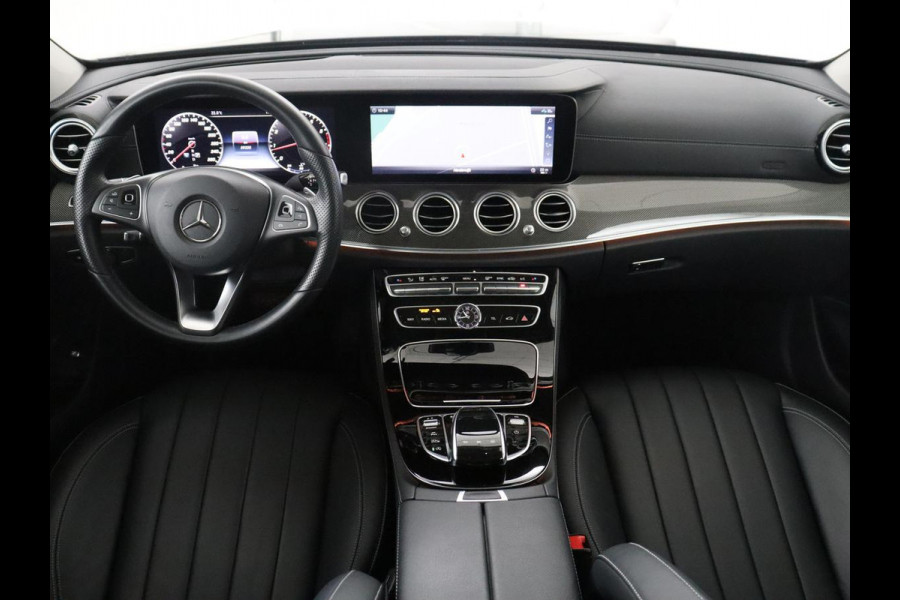 Mercedes-Benz E-Klasse 200 Premium Plus | Burmester Sound | Panoramadak | Memory | Leder | Head-up | 360 Camera | Stoelverwarming | Keyless | Sfeerverlichting | Carplay