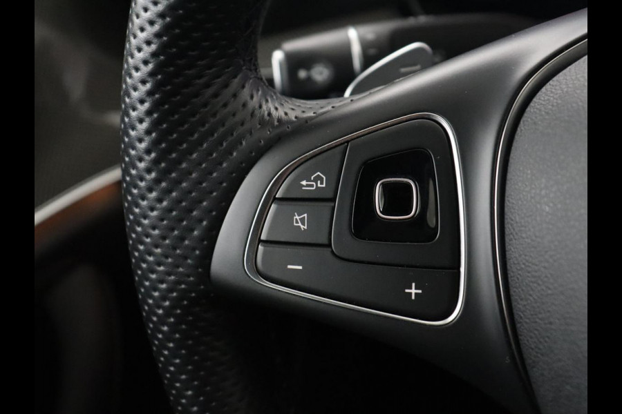 Mercedes-Benz E-Klasse 200 Premium Plus | Burmester Sound | Panoramadak | Memory | Leder | Head-up | 360 Camera | Stoelverwarming | Keyless | Sfeerverlichting | Carplay