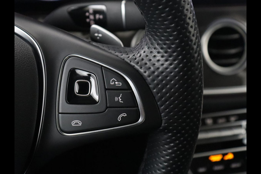 Mercedes-Benz E-Klasse 200 Premium Plus | Burmester Sound | Panoramadak | Memory | Leder | Head-up | 360 Camera | Stoelverwarming | Keyless | Sfeerverlichting | Carplay