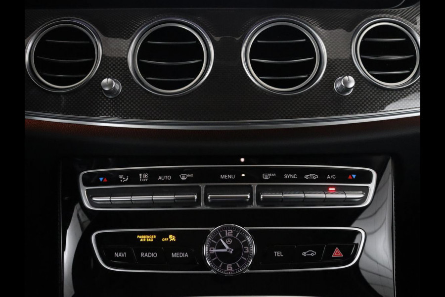 Mercedes-Benz E-Klasse 200 Premium Plus | Burmester Sound | Panoramadak | Memory | Leder | Head-up | 360 Camera | Stoelverwarming | Keyless | Sfeerverlichting | Carplay